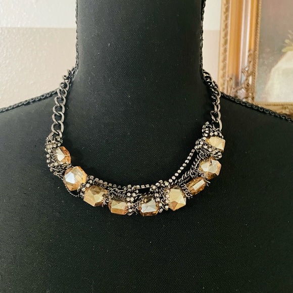 Elegant Gold and Silver Necklace - Picture 1 of 2